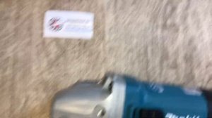 Одноручная углошлифмашина MAKITA GA 5040 C в коробке (1400 Вт, ф125, плавный пуск, регулировка об.)