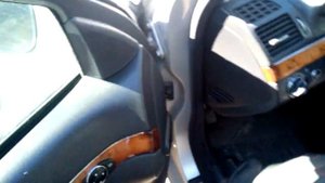 Мерседес W211 2006 год. Негорит фара передняя правая