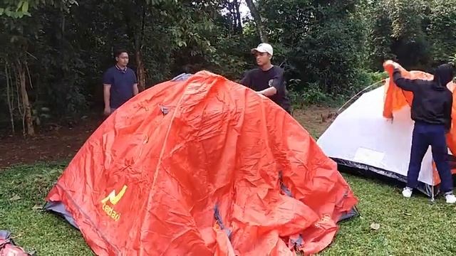 CARA MENDIRIKAN TENDA DOME DOUBLE LAYER KAPASITAS 4 ORANG - Tendaki Java 4 Light dan Borneo 4 смотреть онлайн