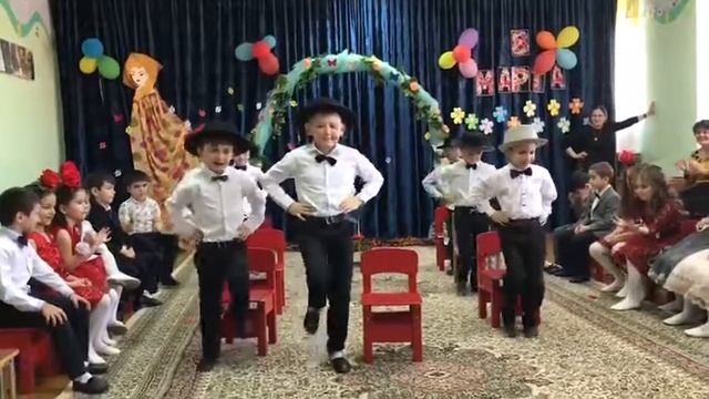 Международный Женский День смотреть онлайн