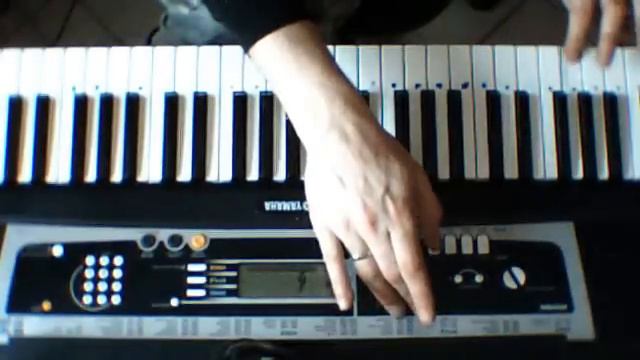 Rythm is a Dancer Test on Yamaha YPT 210 смотреть онлайн