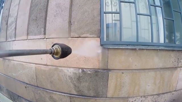 Мойка (очистка) фасада мойкой высокого давления. Гидродинамическая. смотреть онлайн