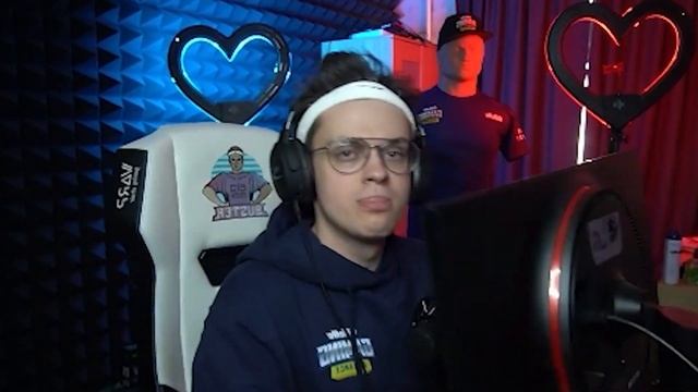 Бустер АННИГИЛИРОВАЛ свой Монитор смотреть онлайн