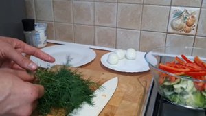 "МЯГКИЙ" салат из лука порей и огурца