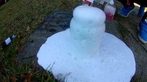 Мы сделали слоновую зубную пасту