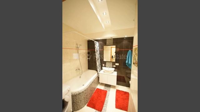 Латвия, Рига, Центр, Републикас лаукумс . Проект - Centra Nams (Центра Намс), но смотреть онлайн