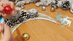 2 бюджетные идеи новогоднего декора своими руками / Новогодний декор 2022 ? Декор из шишек