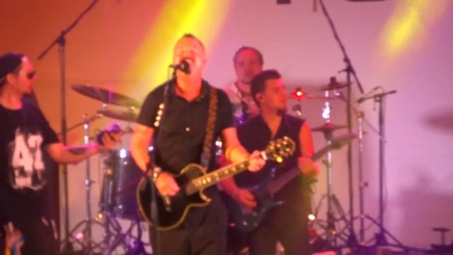 Любовь моя живёт на 5 этаже смотреть онлайн