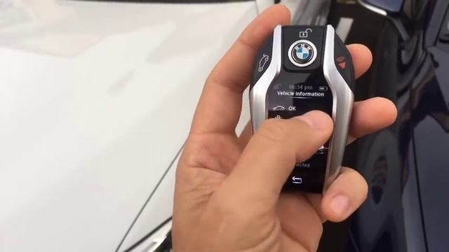 BMW 540i 2017 - Estacionamiento a control remoto