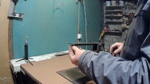 Простая стойка для болгарки своими руками