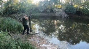 Осенняя рыбалка кастинговой сетью на СТАРОМ РУСЛЕ большой реки!!