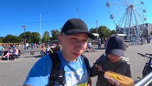 Переехали в Зеленоградск. Прогулка на велосипеде. Куча туристов