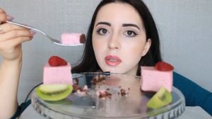 ДРЕВНЯЯ ПРОФЕССИЯ / МОЕ МНЕНИЕ MUKBANG asmr Ayka Emilly