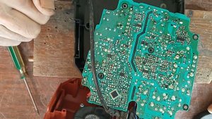попитка ремонта бп шурупаверта HILTI C 4 36 350