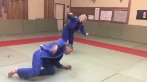 JUDO - MOROTE SEOI NAGE WITH A HARAI GOSHI SWEEP