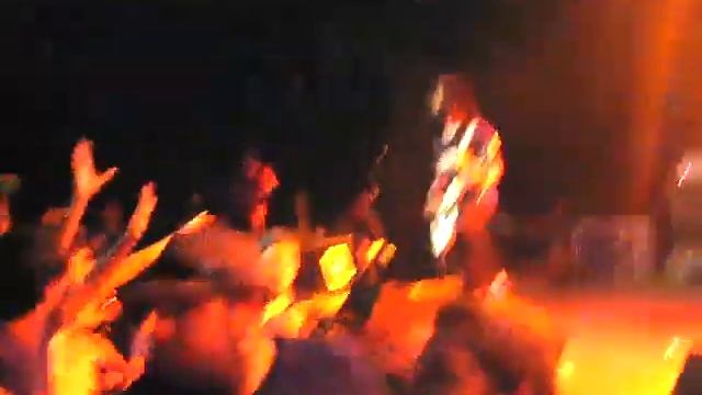 The Chariot going crazy at Parachute 2012 смотреть онлайн