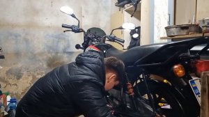 СМАЗКА ЦЕПИ НА BAJAJ BOXER 150Х КАЖДЫЕ 500 КМ НУЖНО СМАЗЫВАТЬ ЦЕПЬ | МОТО САША МОТО БУДНИ МОТОЦИКЛ