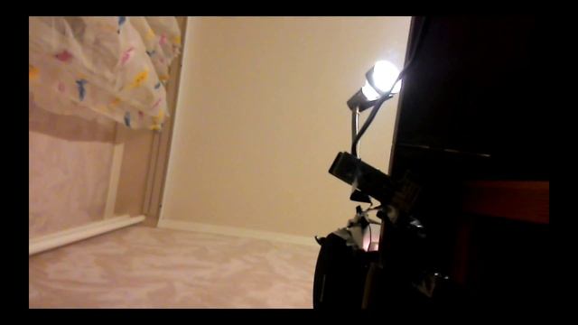 Электрический взбиватель молока латте Electric milk for latte maker (English subtitles) смотреть онлайн