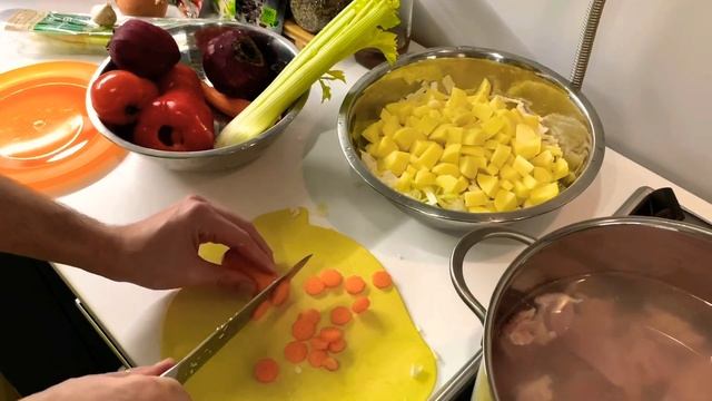 Дистанционный кулинарный урок. Готовим Борщ смотреть онлайн