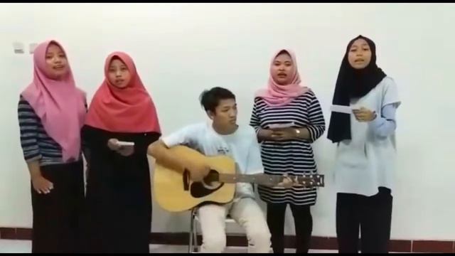 Musikalisasi Puisi ~ Senja dipelabuhan Kecil karya Chairil Anwar (UAD'17) смотреть онлайн
