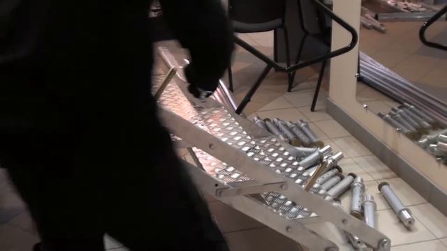 сборка лестницы, ограждения подиума, сцены смотреть онлайн