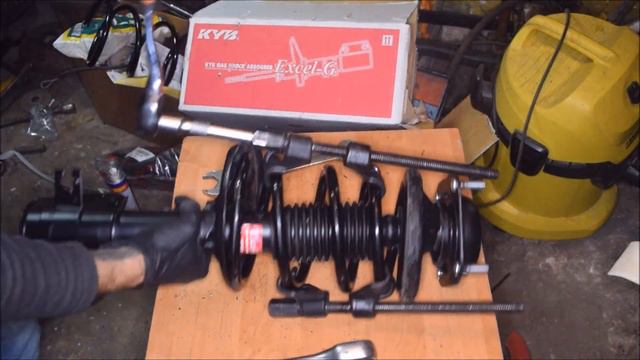 Wheel arch renovation and assembly of the Mazda MX 3 Shock absorber Car repair Wymiana amortyzatora смотреть онлайн