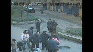 Взрыв петарды в канализации