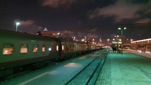 припозднился 25-ый, ЭП2К-159 с поездом №25 Москва-Воронеж по платформе Зил