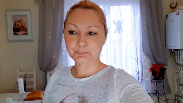 VLOG: Мне теперь ничего нельзя! Сходили в новое кафе/ Пеку блины. смотреть онлайн