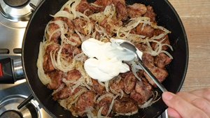 Как приготовить куриную печень на сковороде. How to cook chicken liver in a frying pan.