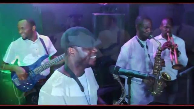 fela kuti lady live by Shola Emmanuel смотреть онлайн