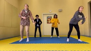 Сценка для концерта ко Дню 8 марта, 10 класс (2021)