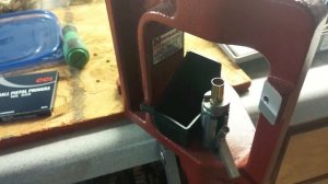 Reloading 9mm on Hornady Lock n Load Classic