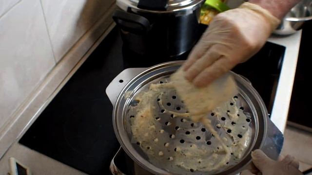 Шпецле и гуляш из говядины смотреть онлайн