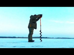 Клюёт. Зимняя Рыбалка на Амуре на ЩУКУ