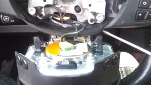 Снятие подушки руля Е53