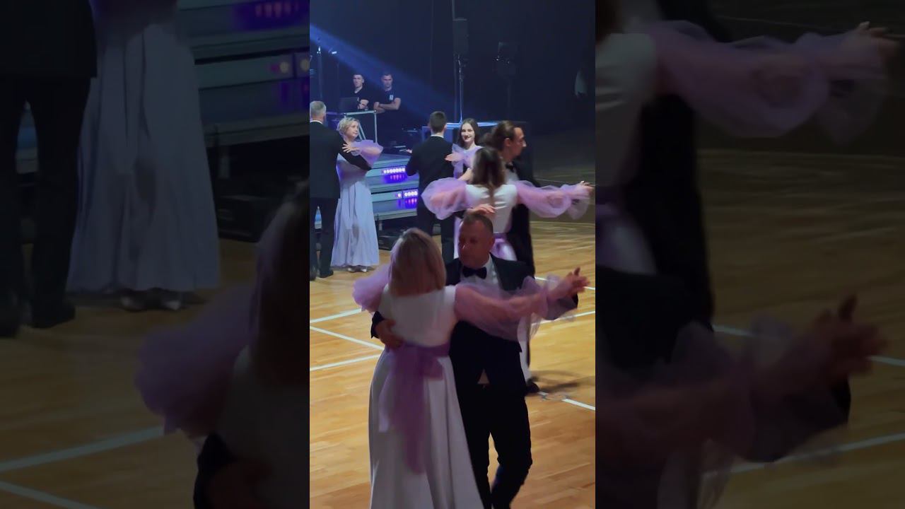 Директора школ и гимназий Гомеля исполнили вальс смотреть онлайн