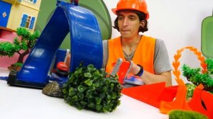 Видео про машинки. Маквин, Вспыш и Крушила соревнуются на дамбе! Тук Тук Шоу