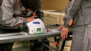 Установка столешницы из кварцевого агломерата Max-Top