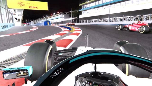 F1 2022 Cars vs Toyota GR010 Hypercar - Singapore Night GP смотреть онлайн