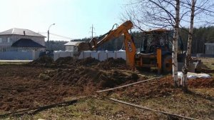 Снятие плодородного слоя на стройке! Строю дом своими руками #1.