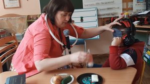 Занятие с глухим ребенком по развитию познавательной деятельности.