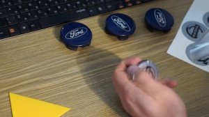 Оклейка виниловой пленкой колесных колпачков