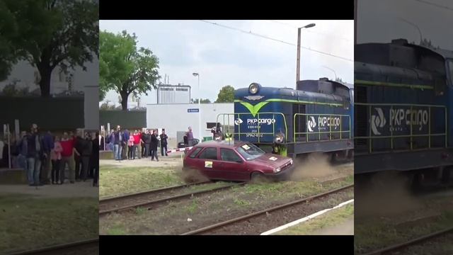 #поезд против машины смотреть онлайн