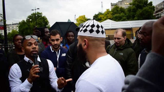 P1 - Twisted Talks! Mohammed Hijab & Abdul Hamid Vs Canadian Preacher | Speakers Corner | Hyde Park смотреть онлайн