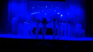 Танец с шелковыми вейлами