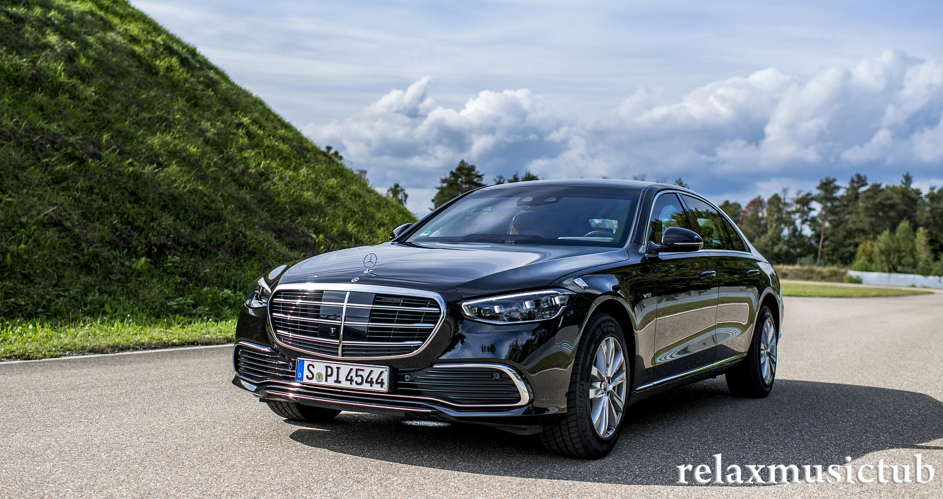 2022 Мерседес S-Класса смотреть онлайн