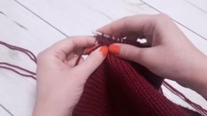 Шапка бини лицевой и изнаночной гладью с отворотом. Вяжем спицами. Мастер-класс