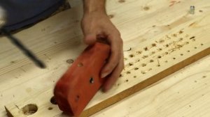 Вот что можно сделать ИЗ ГВОЗДЯ и остатков БРУСКА! Полезная самоделка своими руками