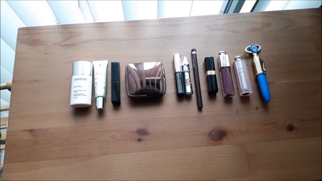 Инвентаризация косметики: косметичка минималиста | вся декоративка и уход | 22 средства смотреть онлайн